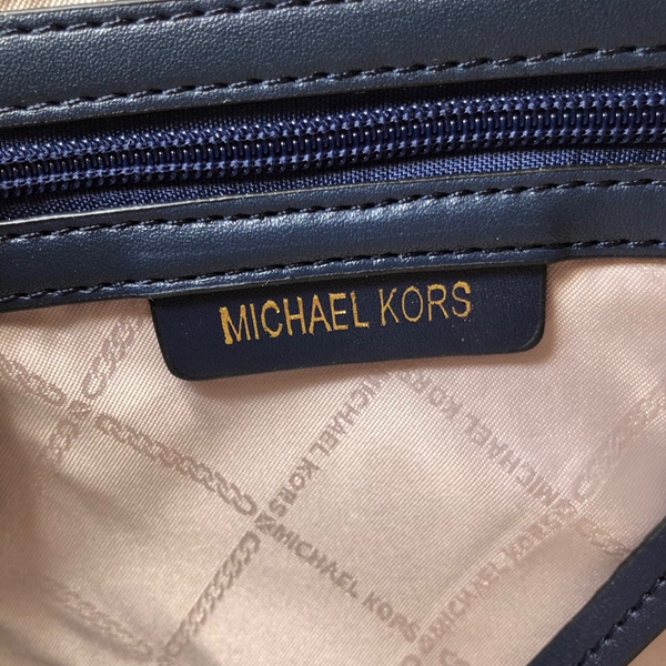 マイケルコースバッグ角部分ディテール